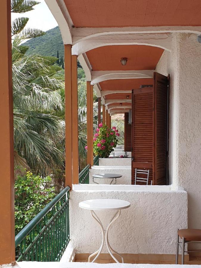 Alexandros B Hotel Nikiana Ngoại thất bức ảnh