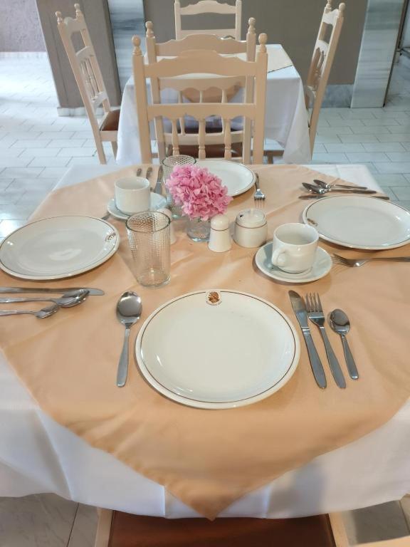Alexandros B Hotel Nikiana Ngoại thất bức ảnh